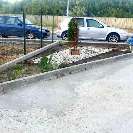 Ξενοδοχείο με διαμερίσματα Iglika 3*